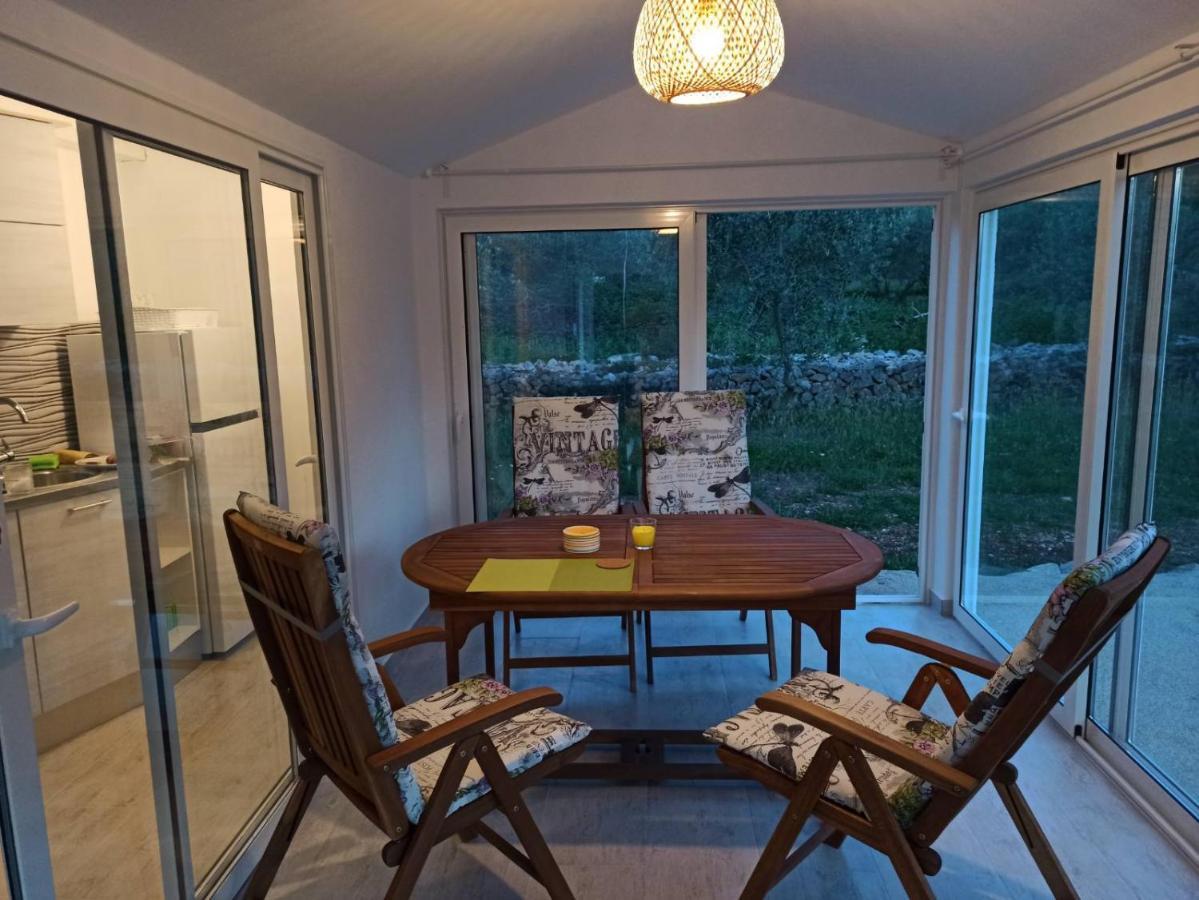 Holiday House Vela Vrta Sveti Ivan Dobrinjski Dış mekan fotoğraf